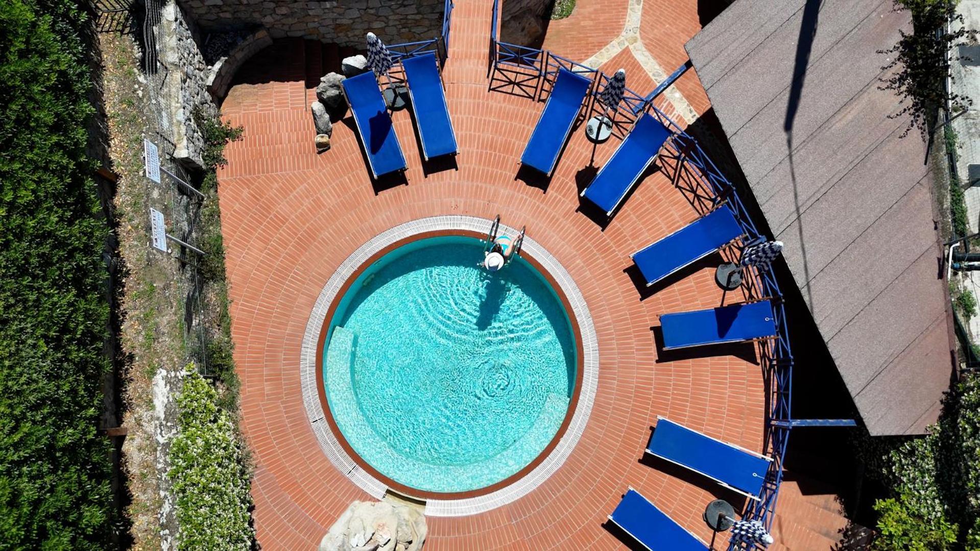 Hotel Il Perseo Chiessi ภายนอก รูปภาพ