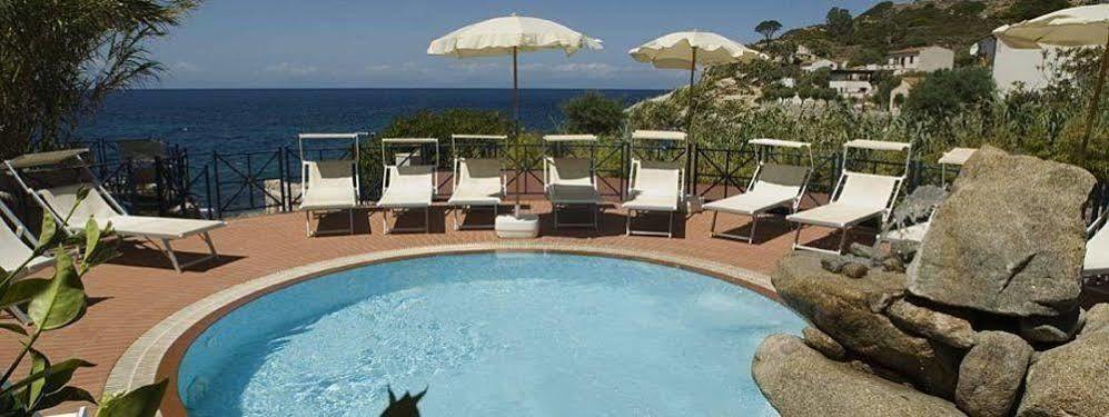Hotel Il Perseo Chiessi ภายนอก รูปภาพ